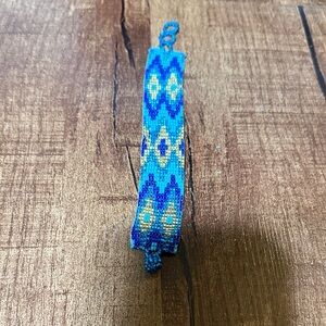 Handmade Blue Beaded Bracelet — Turquoise & Navy Pattern